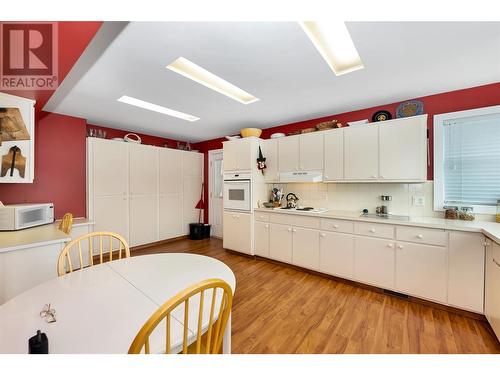 7870 Tronson Road, Vernon, BC - Indoor Photo Showing Kitchen With Double Sink