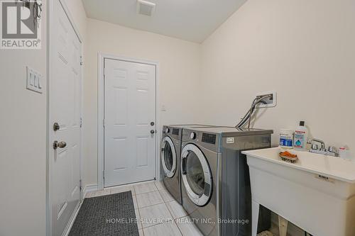 2 Boathouse Road, Brampton, ON - Indoor Photo Showing Laundry Room