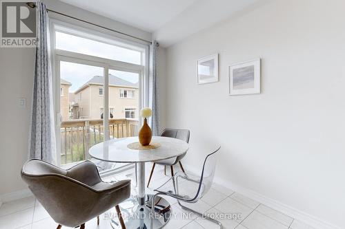 31 Paper Mills Crescent, Richmond Hill, ON - Indoor Photo Showing Dining Room