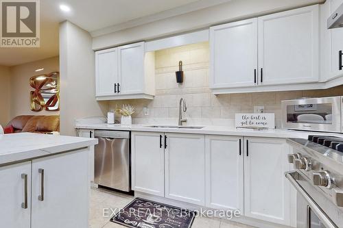 47 Simmonds Drive, Guelph (Waverley), ON - Indoor Photo Showing Kitchen