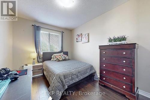 47 Simmonds Drive, Guelph (Waverley), ON - Indoor Photo Showing Bedroom