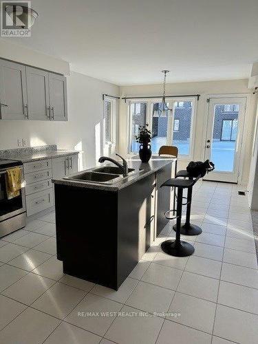 23 Owens Road, New Tecumseth, ON - Indoor Photo Showing Kitchen With Double Sink