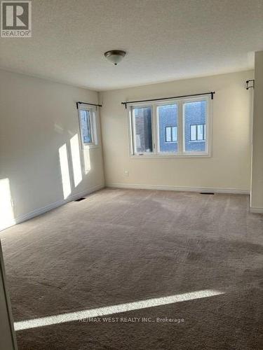 23 Owens Road, New Tecumseth, ON - Indoor Photo Showing Other Room