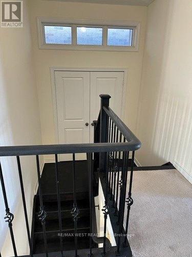 23 Owens Road, New Tecumseth, ON - Indoor Photo Showing Bedroom