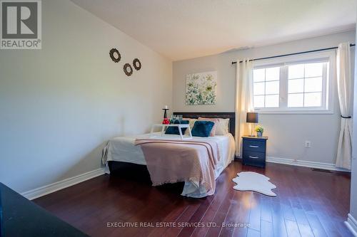 12 Heartview Road, Brampton, ON - Indoor Photo Showing Bedroom