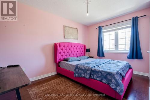 12 Heartview Road, Brampton, ON - Indoor Photo Showing Bedroom