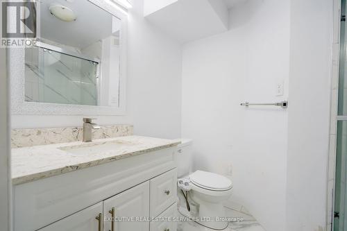 12 Heartview Road, Brampton, ON - Indoor Photo Showing Bathroom