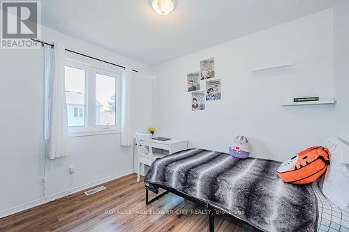 33 - 302 College Avenue W, Guelph, ON - Indoor Photo Showing Bedroom