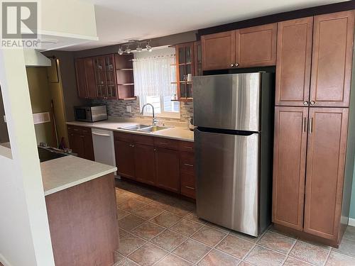 4937 Old Summit Lake Road, Prince George, BC - Indoor Photo Showing Kitchen With Double Sink