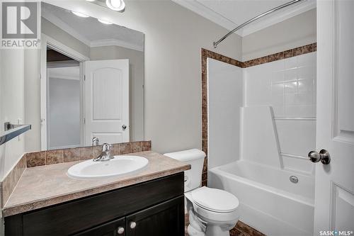 105 315 Hampton Circle, Saskatoon, SK - Indoor Photo Showing Bathroom