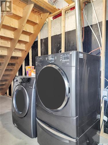 105 315 Hampton Circle, Saskatoon, SK - Indoor Photo Showing Laundry Room