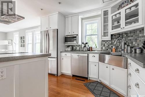 Winds Edge Farm, Corman Park Rm No. 344, SK - Indoor Photo Showing Kitchen With Upgraded Kitchen