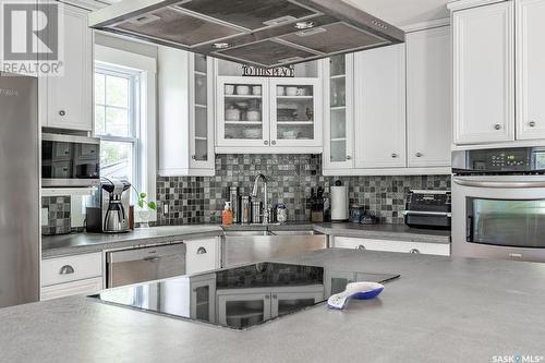 Winds Edge Farm, Corman Park Rm No. 344, SK - Indoor Photo Showing Kitchen With Double Sink With Upgraded Kitchen