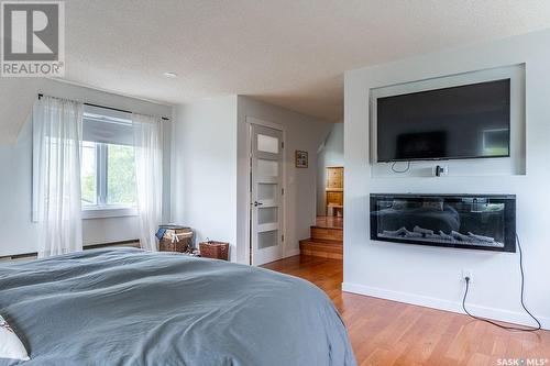 Winds Edge Farm, Corman Park Rm No. 344, SK - Indoor Photo Showing Bedroom