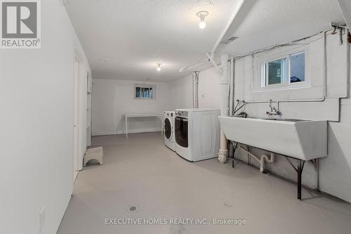 17 Crestland Avenue, Toronto, ON - Indoor Photo Showing Laundry Room