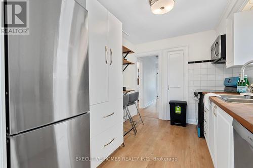 17 Crestland Avenue, Toronto, ON - Indoor Photo Showing Kitchen With Double Sink