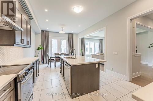 120 Prospectors Drive, Markham (Angus Glen), ON - Indoor Photo Showing Kitchen With Upgraded Kitchen