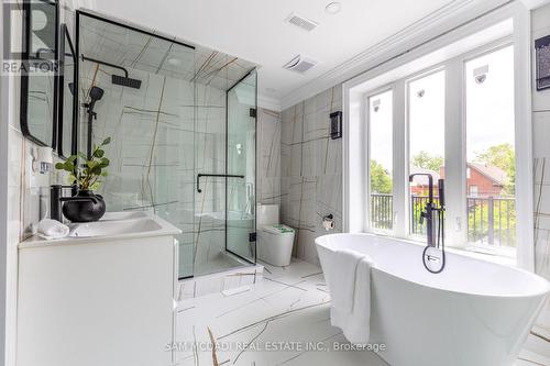 298 Keele Street, Toronto, ON - Indoor Photo Showing Bathroom