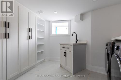 298 Keele Street, Toronto, ON - Indoor Photo Showing Laundry Room