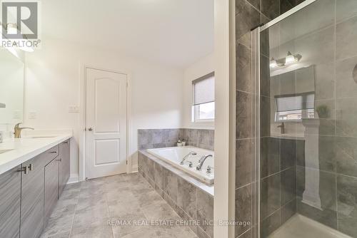 13 Dunley Crescent, Brampton, ON - Indoor Photo Showing Bathroom
