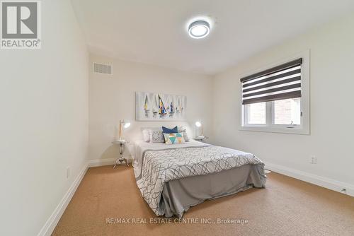 13 Dunley Crescent, Brampton, ON - Indoor Photo Showing Bedroom