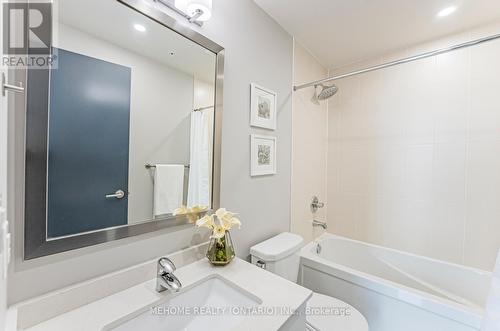 Ph2803 - 3985 Grand Park Drive, Mississauga, ON - Indoor Photo Showing Bathroom