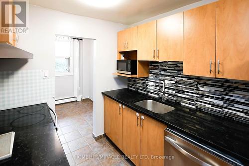 504 - 931 Wonderland Road S, London, ON - Indoor Photo Showing Kitchen