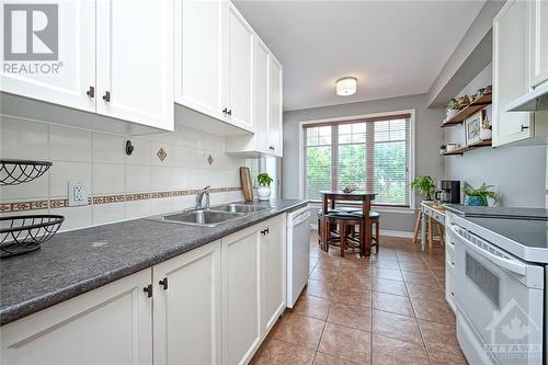 110 Abetti Ridge, Ottawa, ON - Indoor Photo Showing Kitchen With Double Sink