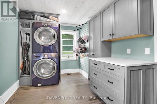 279 Victoria Street, Ingersoll, ON - Indoor Photo Showing Laundry Room
