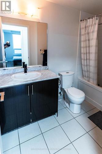 1903 - 7171 Yonge Street, Markham (Grandview), ON - Indoor Photo Showing Bathroom