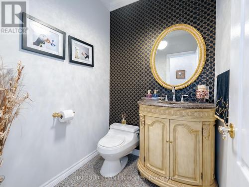 130 Grey Alder Avenue, Richmond Hill, ON - Indoor Photo Showing Bathroom