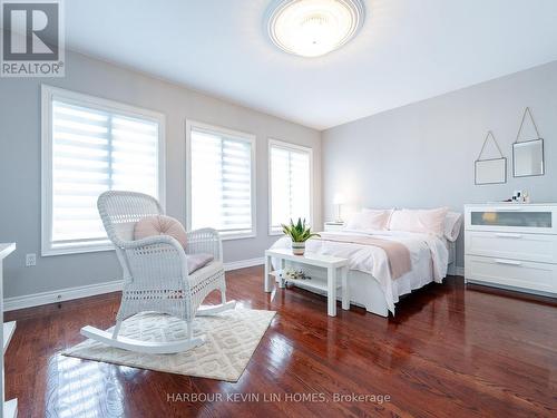 130 Grey Alder Avenue, Richmond Hill, ON - Indoor Photo Showing Bedroom