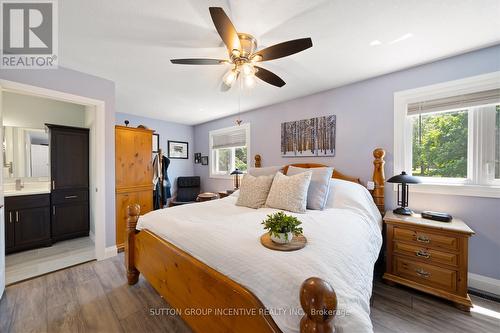 1277 Sunnidale Road, Springwater, ON - Indoor Photo Showing Bedroom