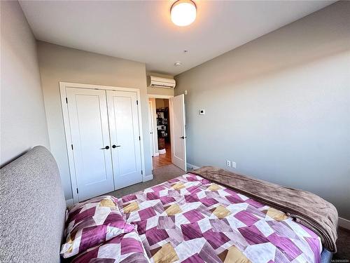 211-967 Whirlaway Cres, Langford, BC - Indoor Photo Showing Bedroom