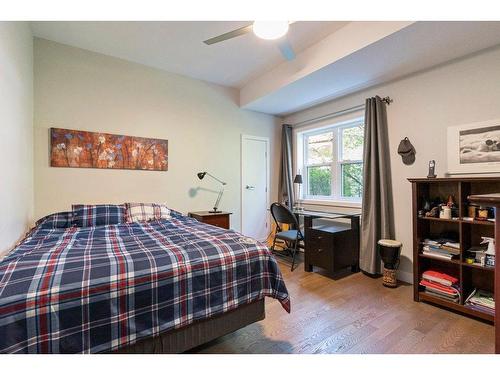 Bedroom - 24 Rue Hanson, Gatineau (Hull), QC - Indoor Photo Showing Bedroom