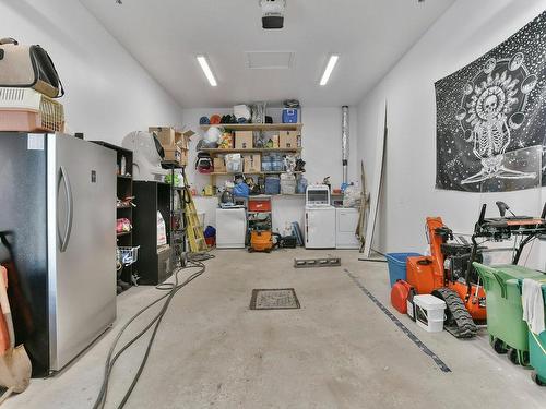 Garage - 141 Rue Pierrot E., L'Assomption, QC - Indoor