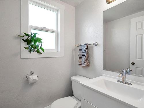 A-925 Watson Cres, Campbell River, BC - Indoor Photo Showing Bathroom