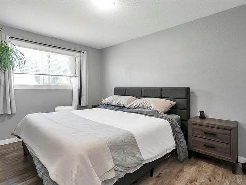 A-925 Watson Cres, Campbell River, BC - Indoor Photo Showing Bedroom