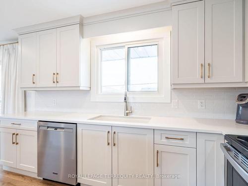 116 Sullivan Ave, Thorold, ON - Indoor Photo Showing Kitchen