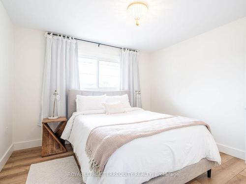 116 Sullivan Ave, Thorold, ON - Indoor Photo Showing Bedroom