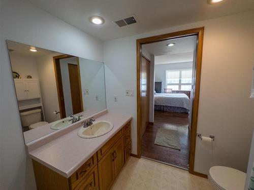 1300 - 203 Huron Street, Keewatin, ON - Indoor Photo Showing Bathroom