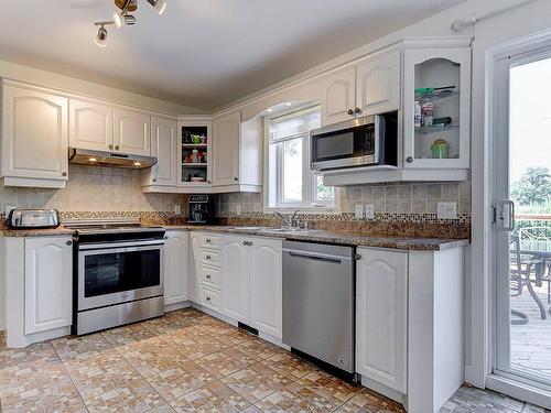 Kitchen - 41 Rue Des Féviers, Saint-Mathias-Sur-Richelieu, QC - Indoor Photo Showing Kitchen