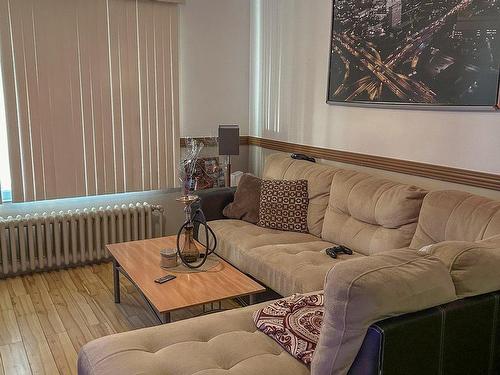 Logement - 32  - 32B Rue Des Oblats, Trois-Rivières, QC - Indoor Photo Showing Living Room