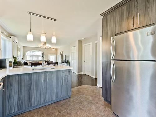 Kitchen - 610 Rue Ste-Julie, Sherbrooke (Brompton/Rock Forest/Saint-Élie/Deauville), QC - Indoor Photo Showing Kitchen With Upgraded Kitchen