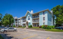 1202-485 Thompson DR  Winnipeg, MB R3J 3X6