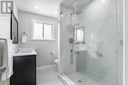 9 Clay Court, Toronto, ON - Indoor Photo Showing Bathroom