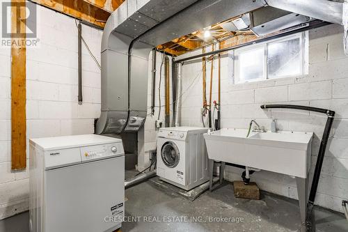 9 Clay Court, Toronto, ON - Indoor Photo Showing Laundry Room