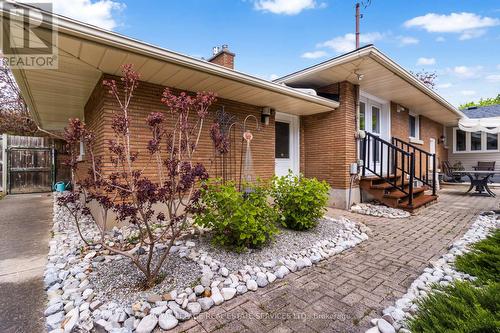 72 Richelieu Drive, St. Catharines, ON - Outdoor
