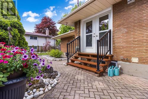72 Richelieu Drive, St. Catharines, ON - Outdoor With Exterior