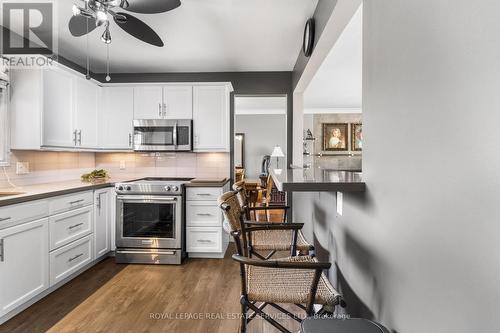 72 Richelieu Drive, St. Catharines, ON - Indoor Photo Showing Kitchen With Stainless Steel Kitchen